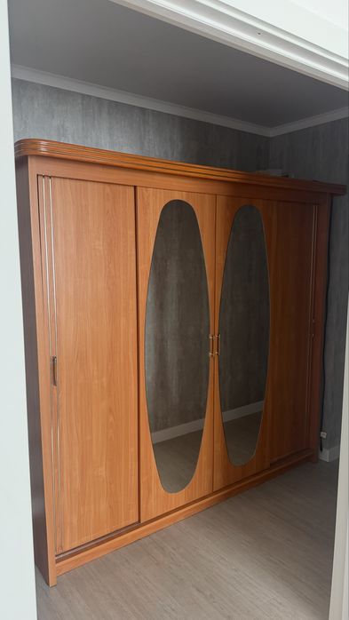 Продам шкаф самовывоз