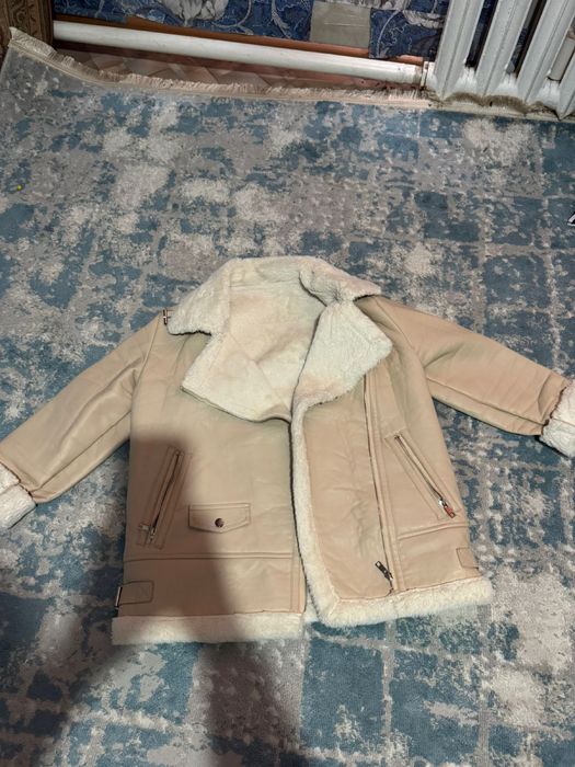 Продам женскую дубленку