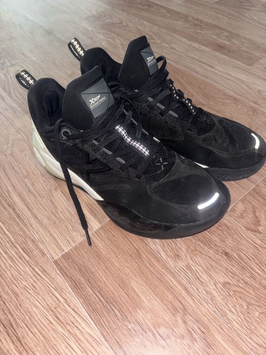 Баскетбольные кроссовки Xstep