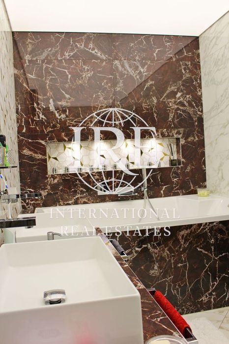 Продава се Многостаен апартамент в Варна, Гранд Мол Варна - 239 кв.м за 1925 €/кв.м - Снимка #8