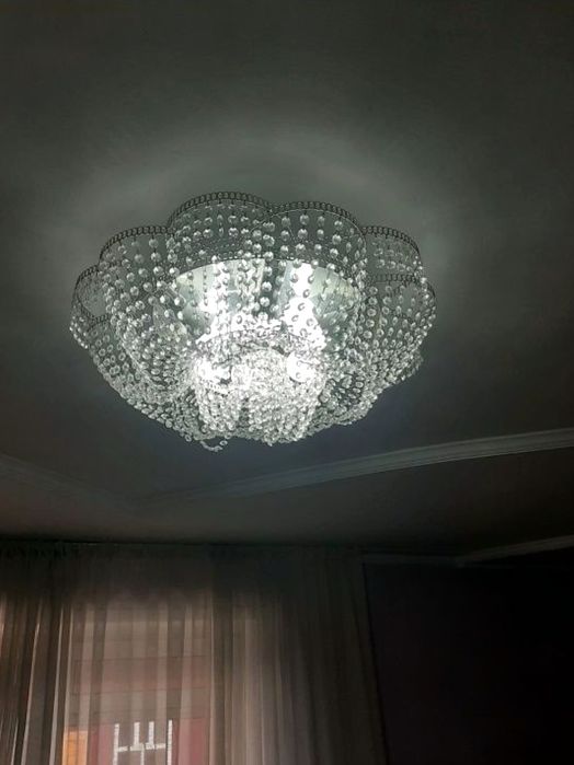 Хрустальная люстра