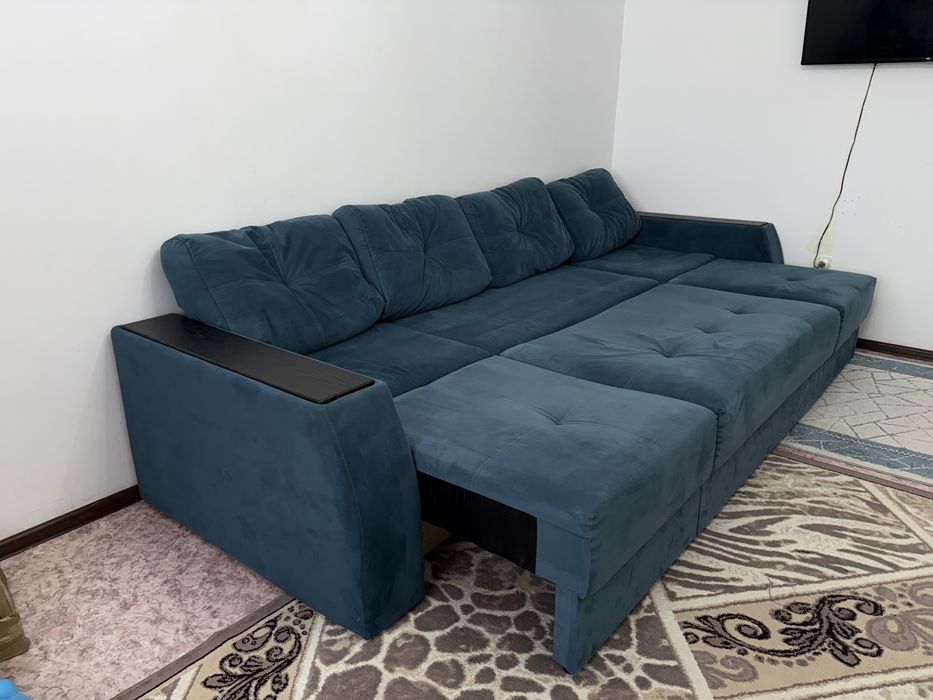 Продам диван гостинный