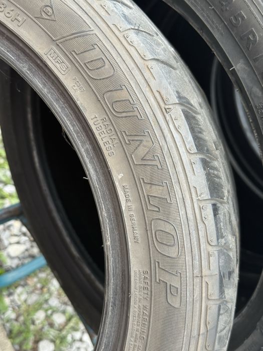 215/45/16 - Dunlop
