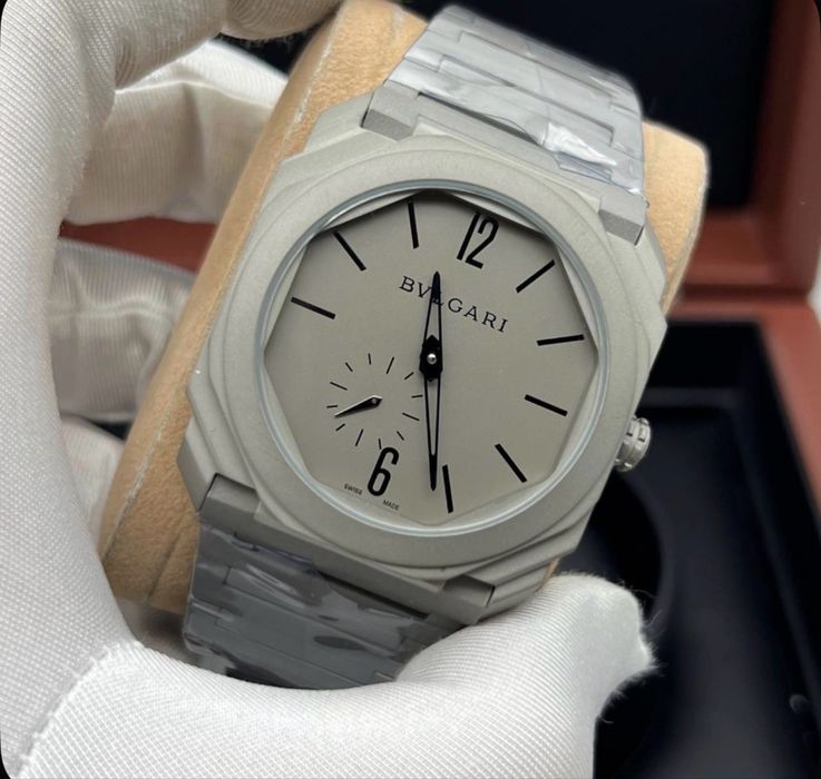 Мужские наручные часы Bvlgari Octo