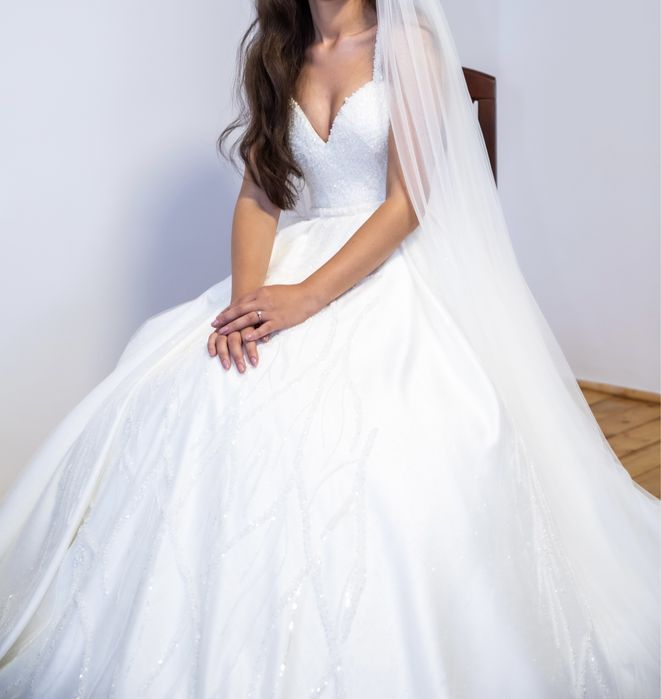 Vand rochie de mireasa