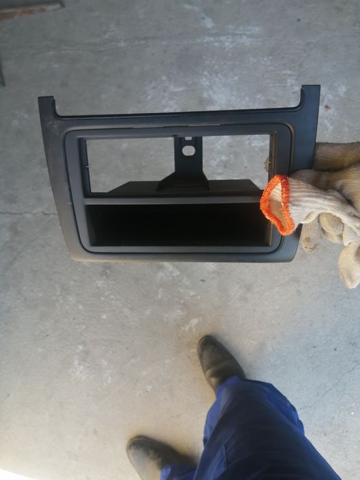 Рамка на поло седан