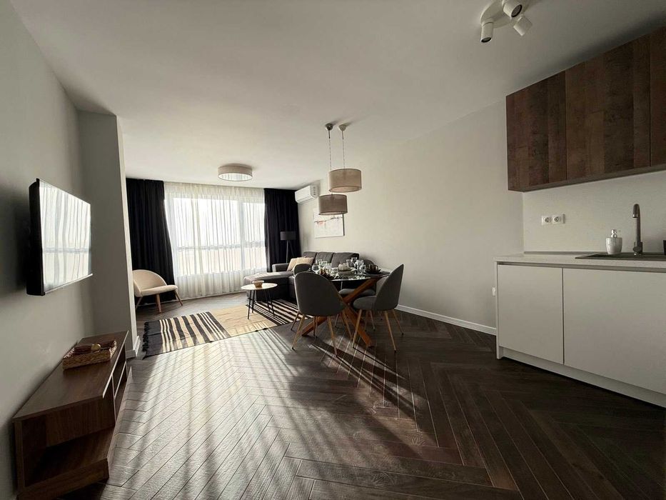 Дава се под наем Двустаен апартамент в Бургас, Славейков - 65 кв.м за 618.12 € - Снимка #1