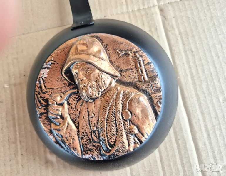 Декориране градина, барбекю - пластика  тиган