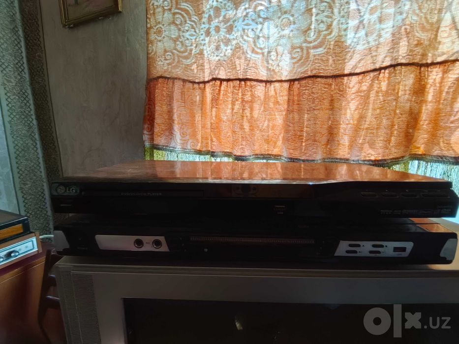 DVD проигрыватель.