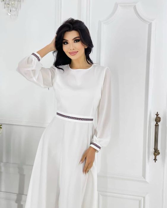 Платье белый новый