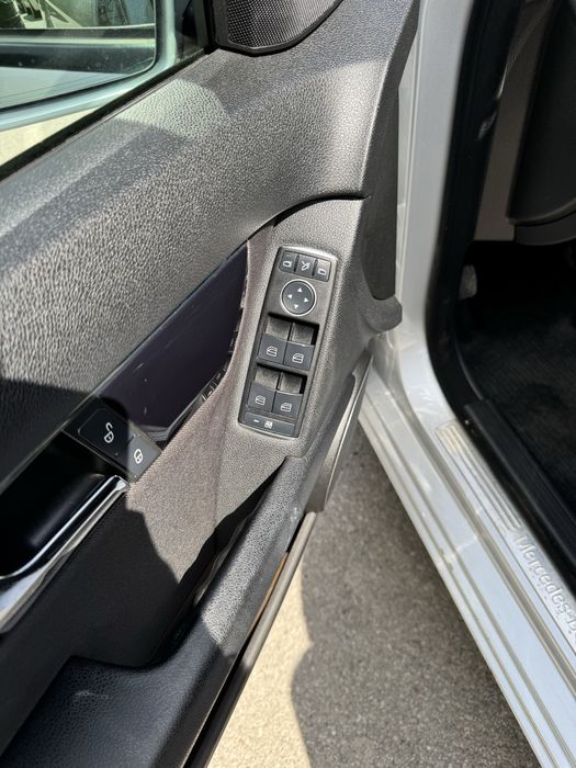 Мерцедес w204 седан автомат 2.2 дизел