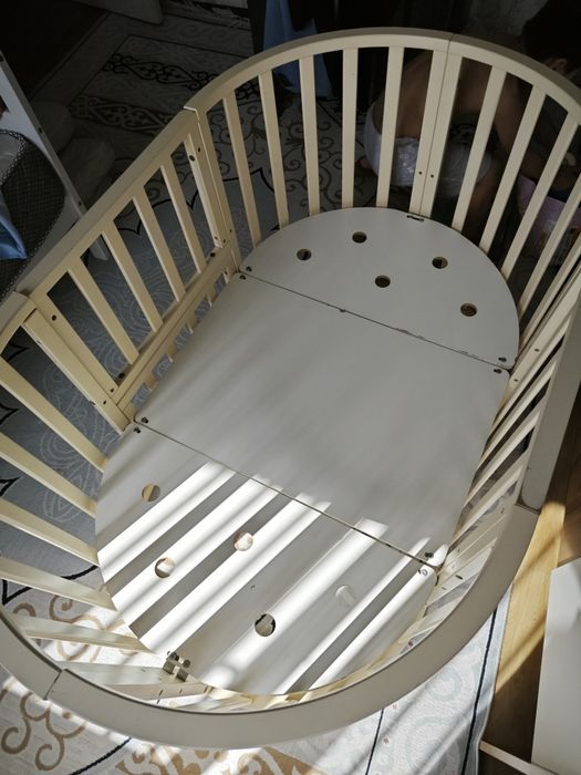 Продам детскую кроватку