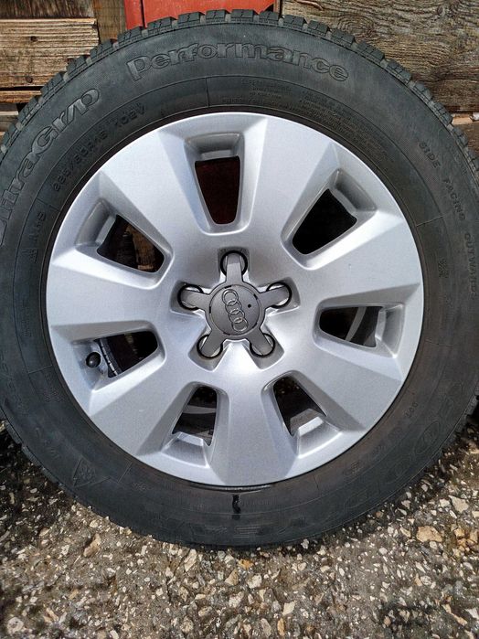Продавам оригинални лети джанти с зимни гуми 16"  от  Audi A6,5x112