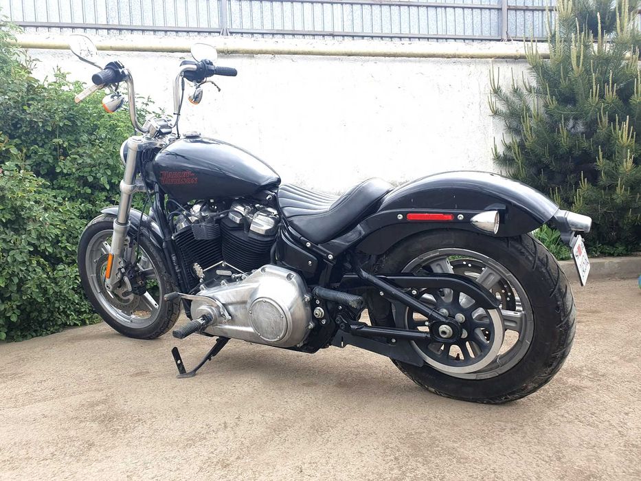 Harley Davidson FXST Softail standard, Motor 1745 cc, 87 cp, an 2023