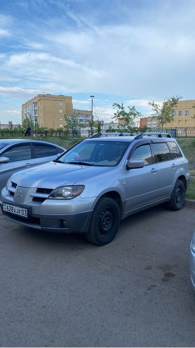 Митсубиси оутландер