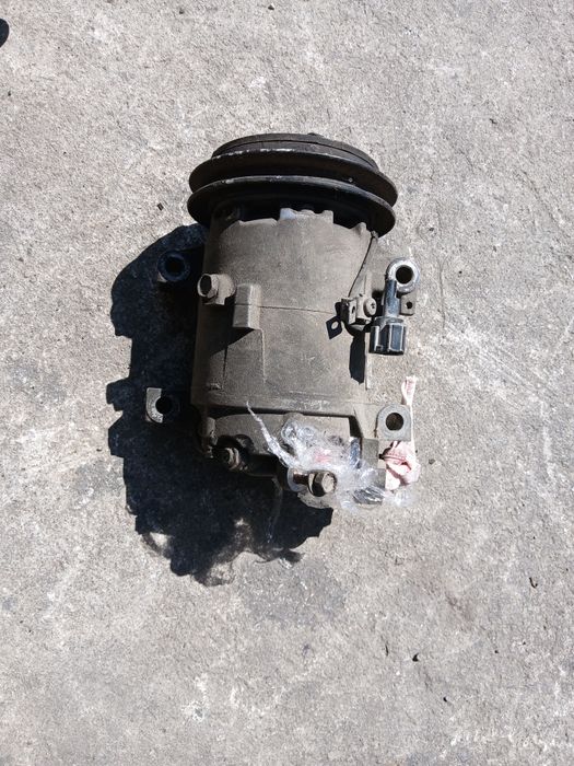 Компресор климатик NISSAN ALMERA TINO 00-05г. 2.2 114кс.