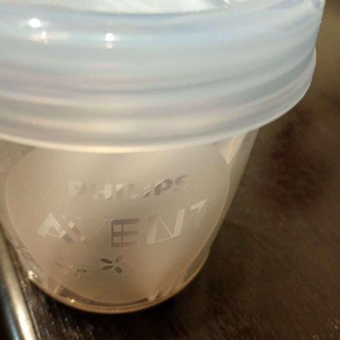 Бебешки шишета от  0 до  3 месечна възраст