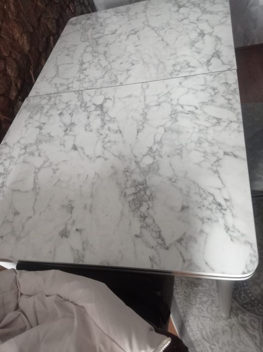 Продам стол ч хорошем состоянии