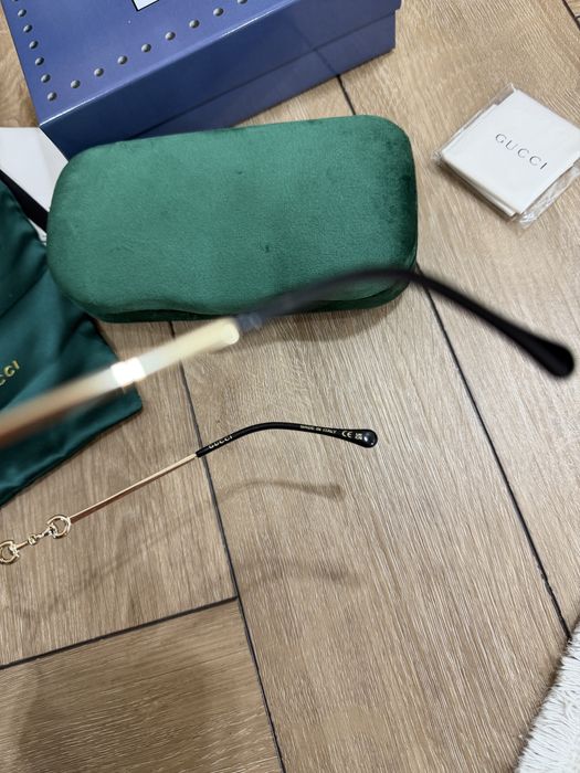 Солнцезащитные очки Gucci