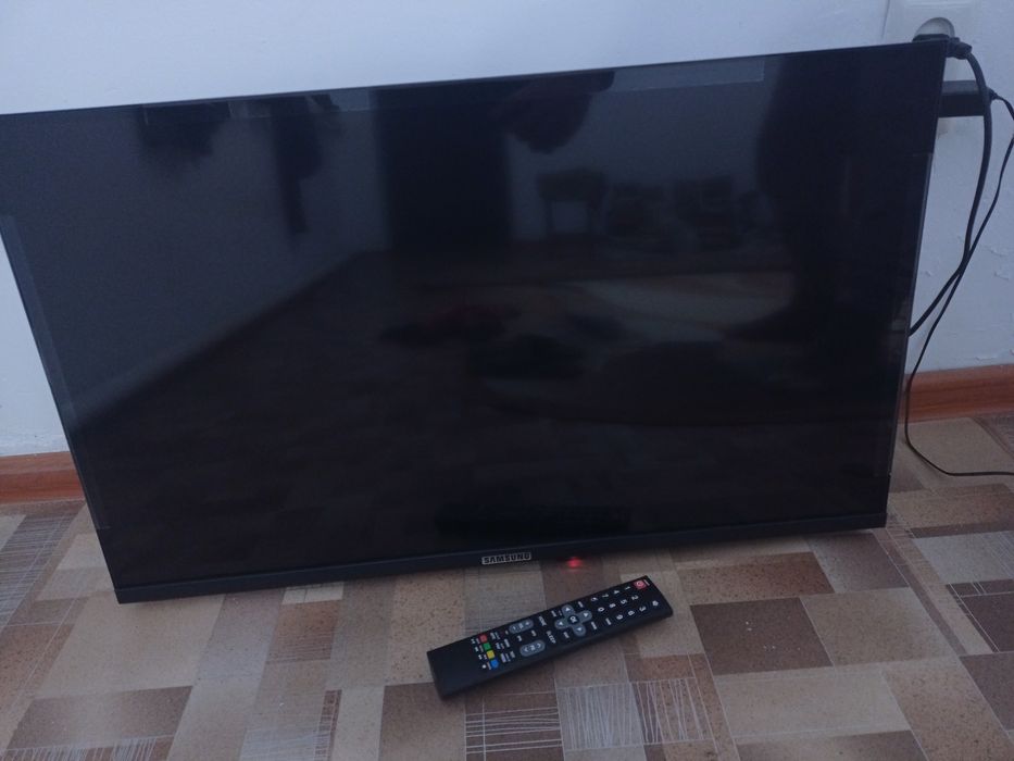 Телевизор LED 32M8000 сатылады