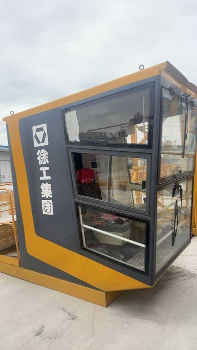 Башенный б/у кран модели XCMG 6015, 8 тонн