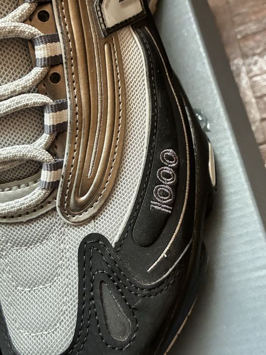 New Balance 1000