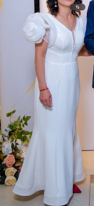 Продам белое вечернее платье