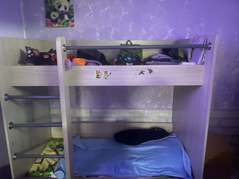 Продам двухярусную кровать