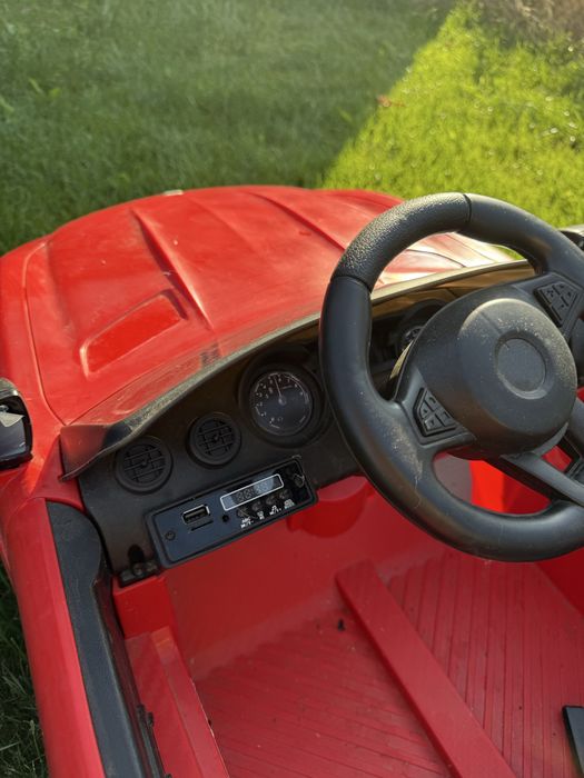 Акумулаторна кола Mercedes AMG GTR