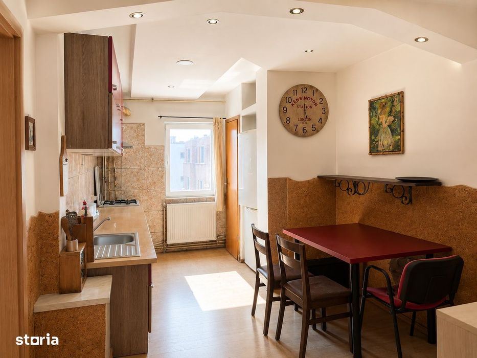 Apartament 3 camere decomandat, 65 mp, garaj, 2 băi, Plopilor