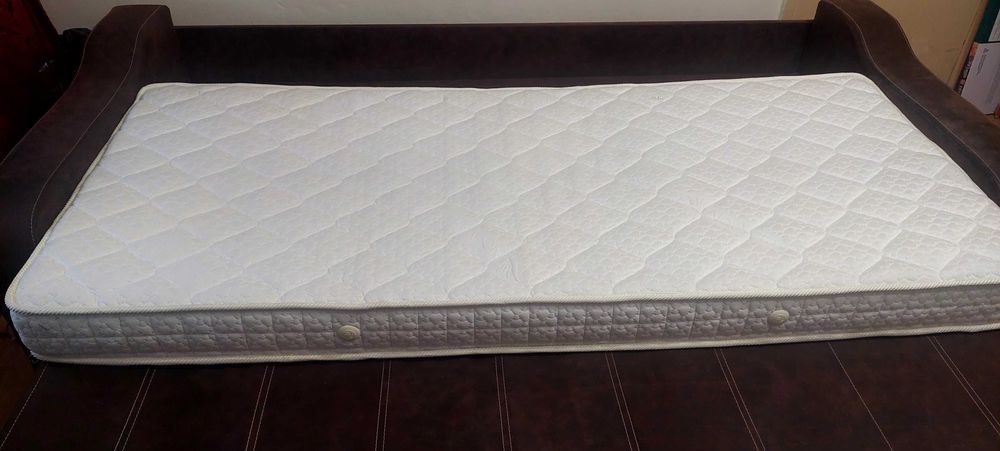 Vând saltea ortopedică GELADI