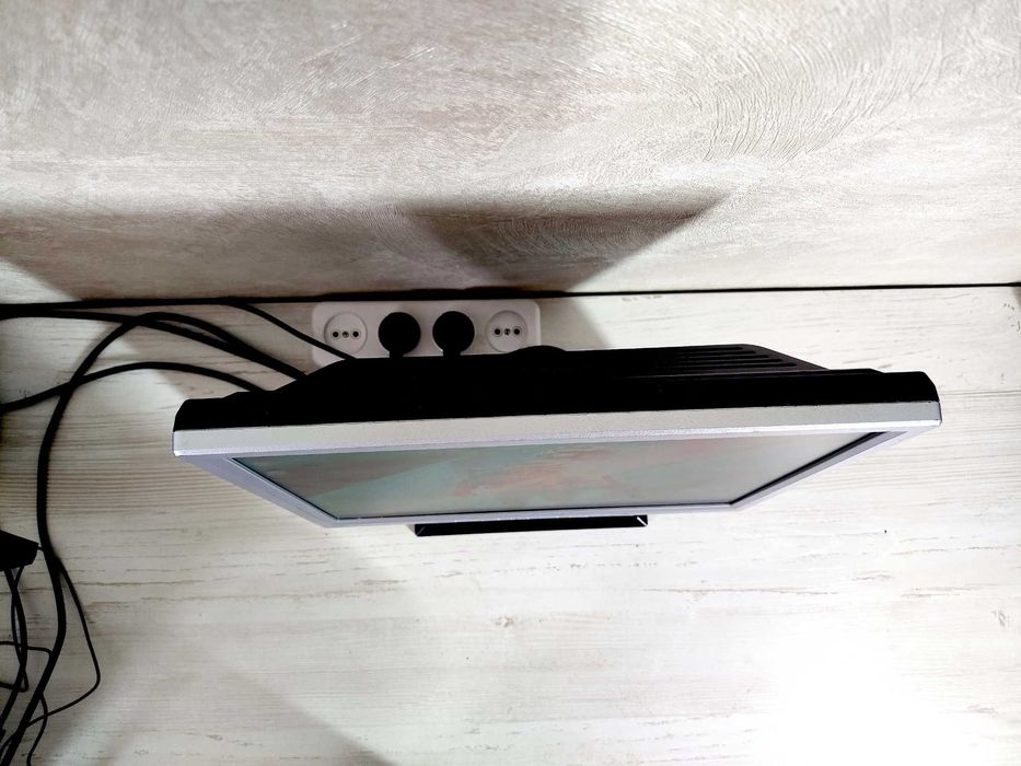 Монитор SAMSUNG продам