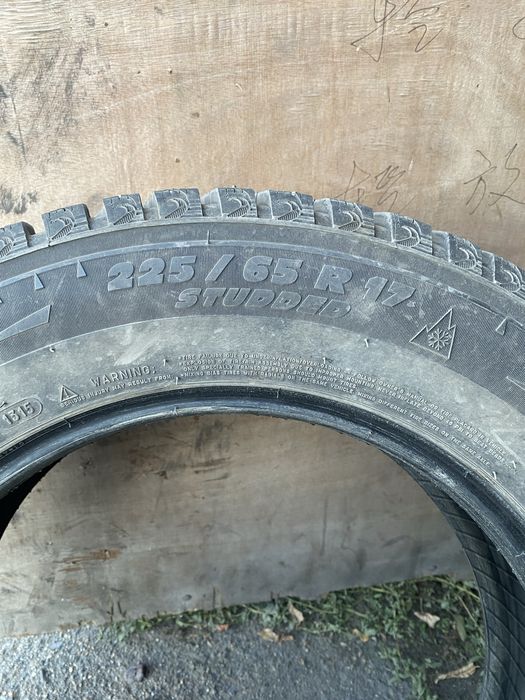 225/65 R17 Michelin