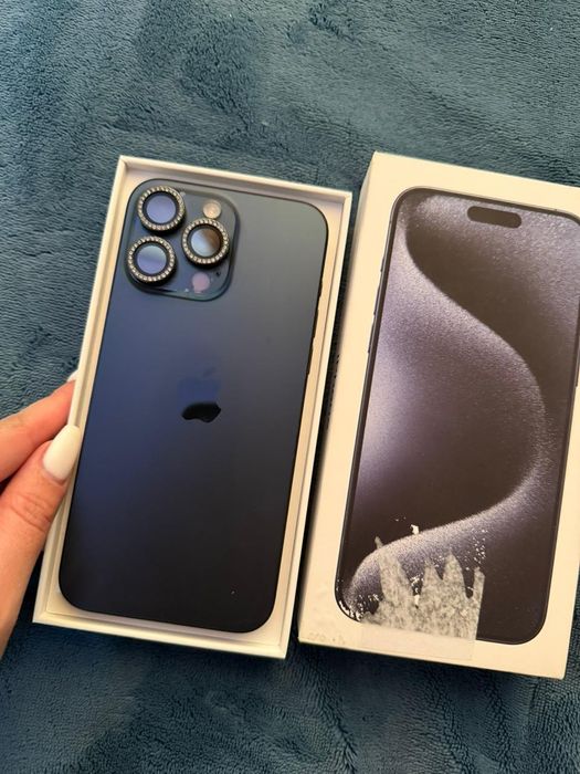 Продам айфон 15 про макс