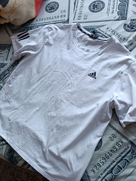 Оригинальная футболка adidas