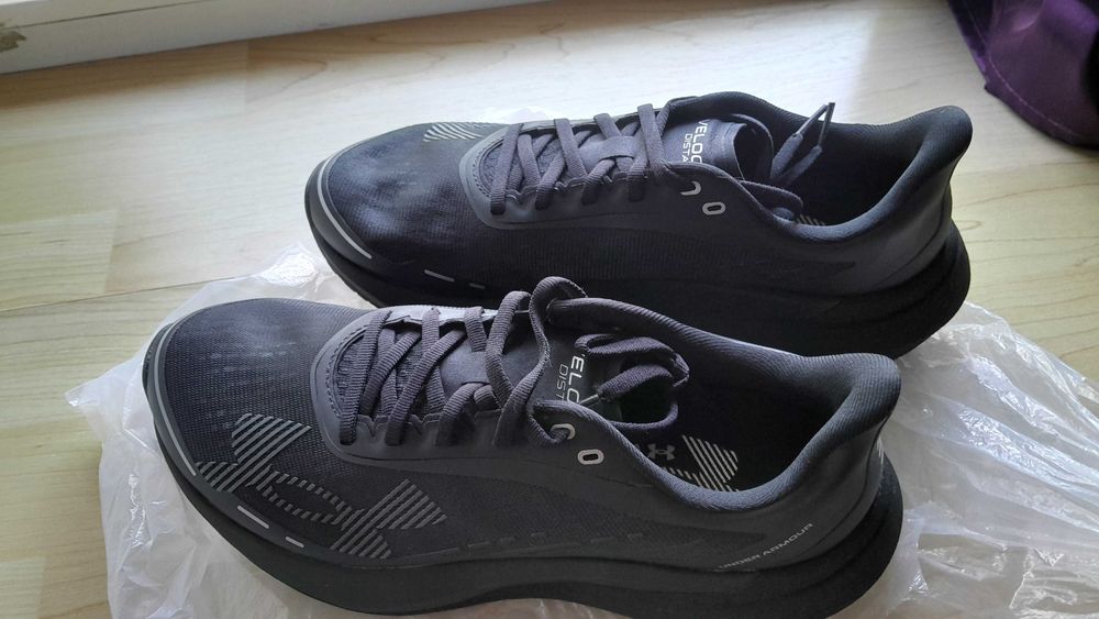 Мужские беговые кроссовки Under Armour 41 EU