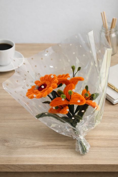 Rază de Soare – Buchet Artizanal în Nuanțe de Portocaliu