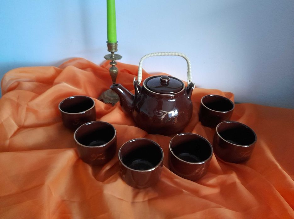 Set ceai porțelan fin – ibric + 6 cești – impecabil