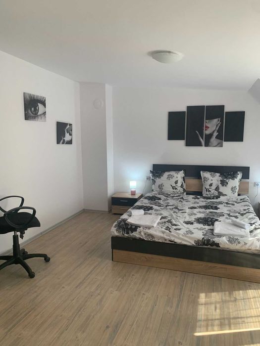 Нощувки - Stylish 1BR near Centre