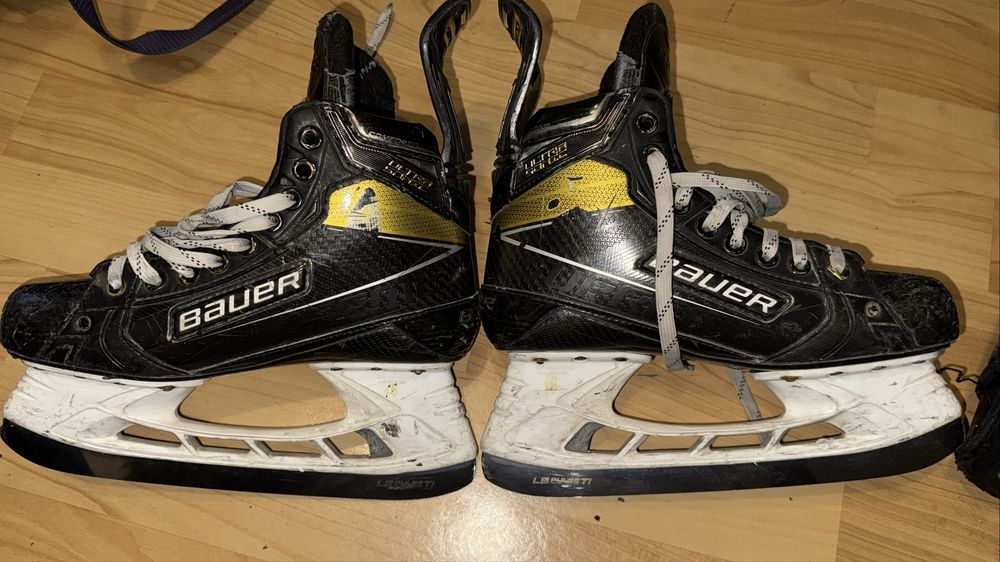 Коньки Bauer ультрасоники.