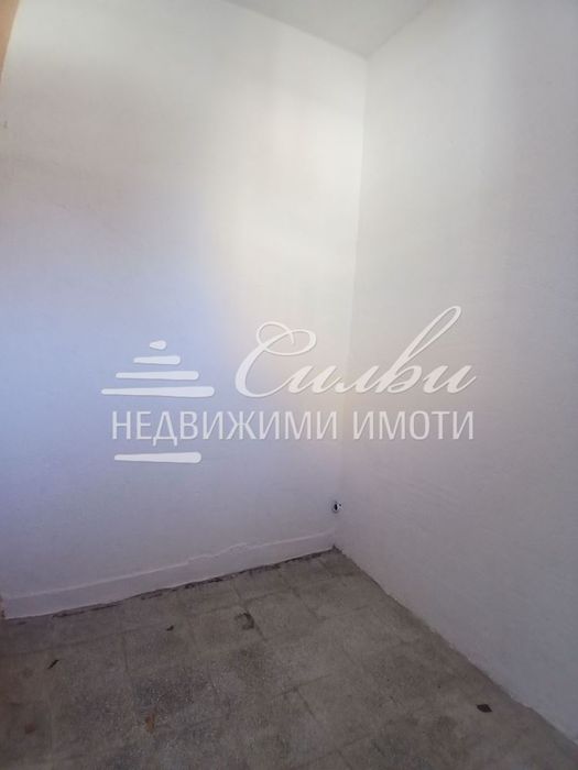 Продава се Склад в Шумен, Тракия - 32 кв.м за 526 €/кв.м - Снимка #6