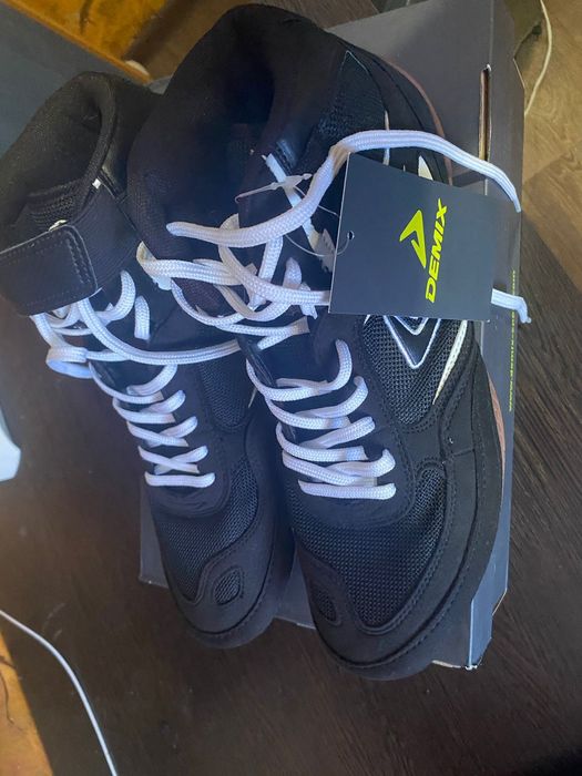 Шлем перчатки  обувь