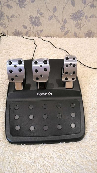Logitech G29, MOMO Wheel