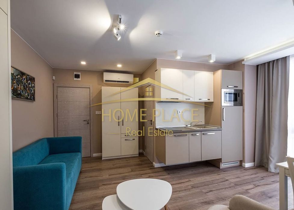 Дава се под наем Двустаен апартамент в Варна, Център - 75 кв.м за 1020 € - Снимка #2