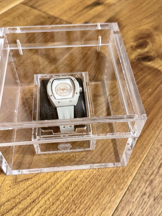 Топ часовник Тsar Bomba нов 1000 евро