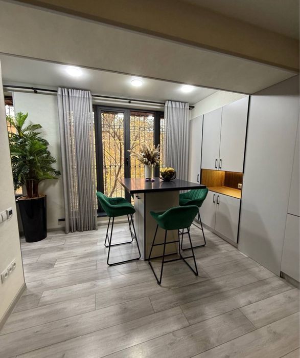 Продается квартира 3х комнатная,Цум,110 школа,78м2