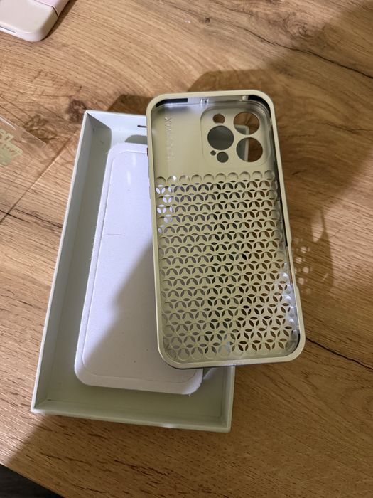 Метален кейс за Iphone 16 pro max