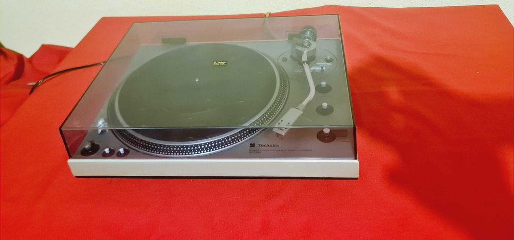 Technics SL-1300 Fully-Automatic Direct-Drive Made in Japan