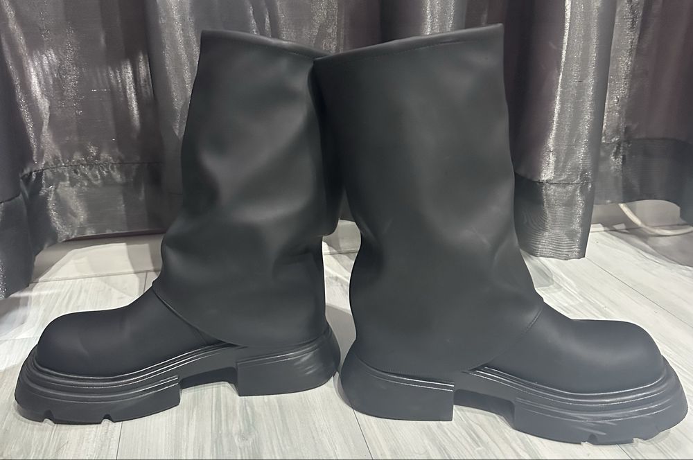 Модерни черни ботуши 38 номер