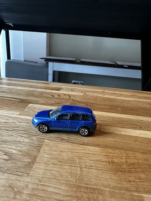 Machete metalice diferite modele de masini !